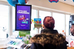 embed signage cloud based digital signage software - How Digital Signage Transforms the In-Store Experience - Digital POS