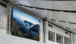 embed signage - digital signage software - windows device support - Custom Size and Position Playback - LED Video Walls