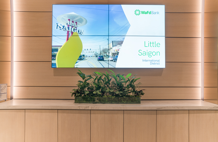 embed signage - digital signage software - customers WaFd Bank Video Wall