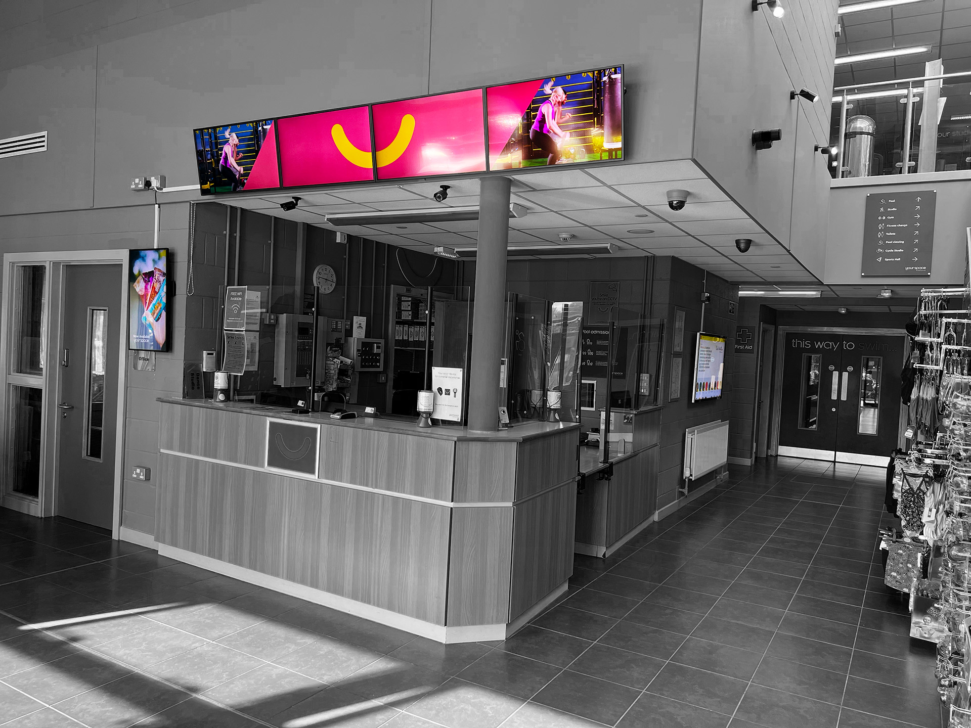 embed signage digital signage software - barnsley premier leisure BPL - 4x1 video wall and portrait screen gym fitness leisure digital signage